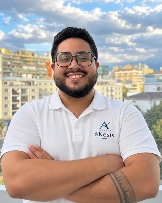Luis Felipe Riveros, kinesiólogo de Clínica áKesis